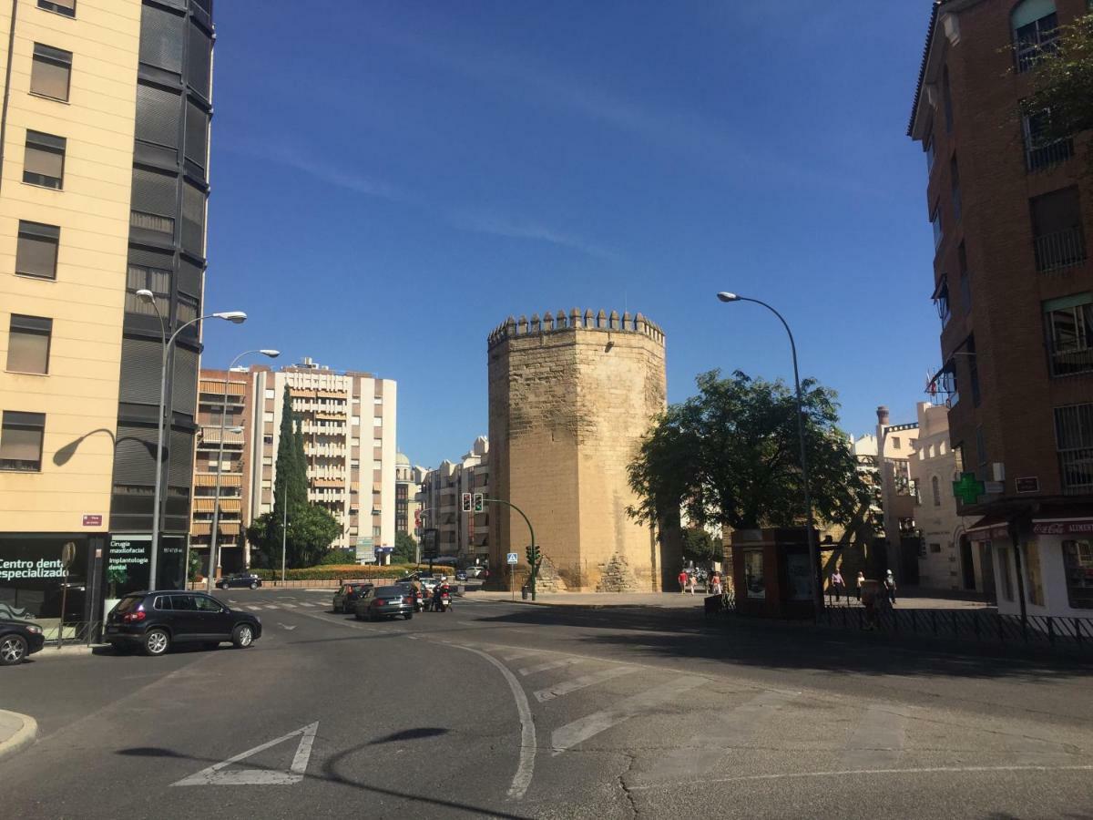 Apartamento Plaza De La Corredera Cordoba Luaran gambar