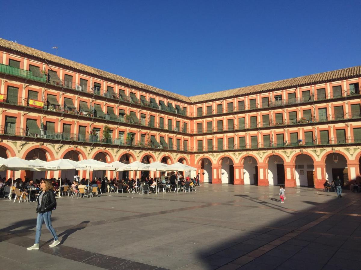 Apartamento Plaza De La Corredera Cordoba Luaran gambar