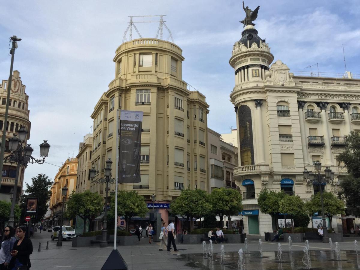 Apartamento Plaza De La Corredera Cordoba Luaran gambar